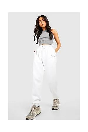 Boohoo Woman Embroidered Regular Joggers