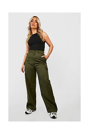 Boohoo Plus High Waisted Straight Leg Cargo Trousers