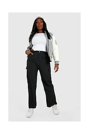 Boohoo Plus Twill Paperbag Waist Cargo Trousers