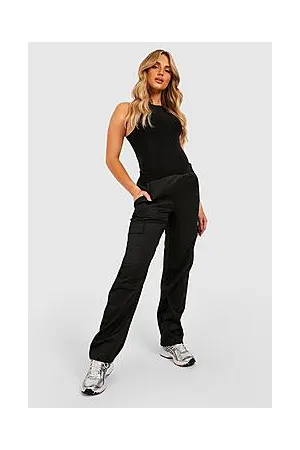 Boohoo Maternity High Waisted Straight Leg Cargo Trousers