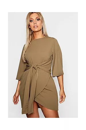 Boohoo Plus Kimono Sleeve Tie Waist Wrap Dress