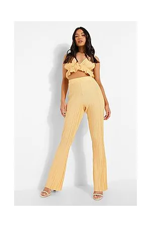 Boohoo Petite Plisse Flare Trouser