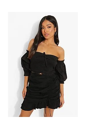 Boohoo Petite Shirred Puff Sleeve Bardot Crop Top