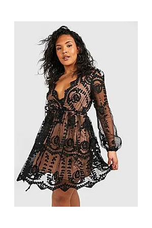 Boohoo Boutique Lace Plunge Skater Dress