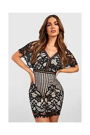 Boohoo Boutique All Over Lace Bodycon Dress