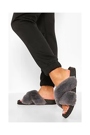 Boohoo Wide Fit Crossover Fur Slider