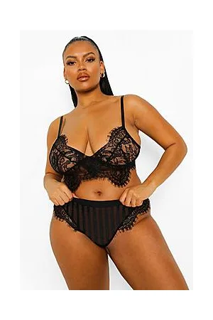 Boohoo Plus Lace Stripe Set