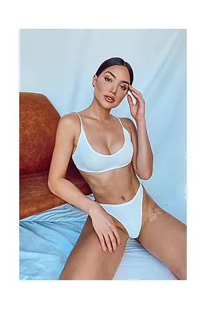 Boohoo Ribbed Seamless Triangle Bralet