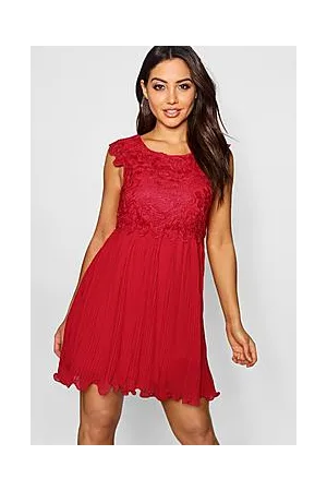 Boohoo Boutique Corded Lace Pleated Skater Dress
