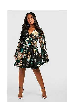 Boohoo Plus Paisley Floral Wide Sleeve Skater Dress
