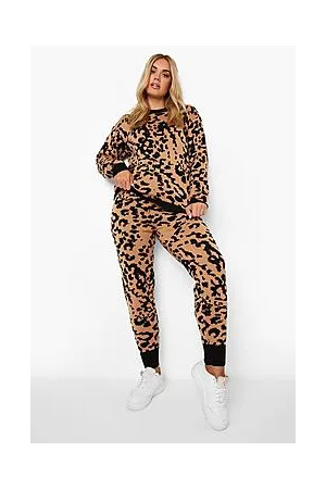 Boohoo Plus Knitted Leopard Loungewear Set
