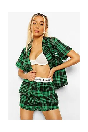 Boohoo Kiss Me Under The Mistletoe Flannel Christmas Shirt