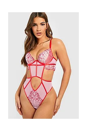 Boohoo Heart Embroidery Under Wire Body