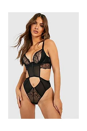 Boohoo Heart Embroidery Under Wire Body