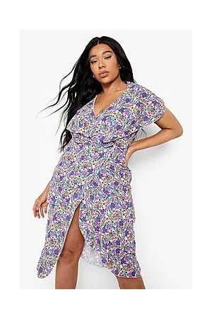 Boohoo Plus Ditsy Floral Midi Dress