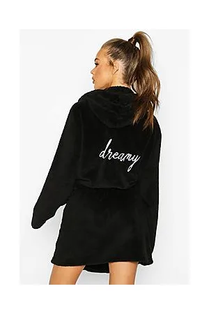 Boohoo Dreamy Embroidered Fluffy Robe