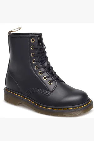 Dr. Martens Vegan 1460 Felix Rub Off Shoes Boots Ankle Boots Ankle Boots Flat Heel Red