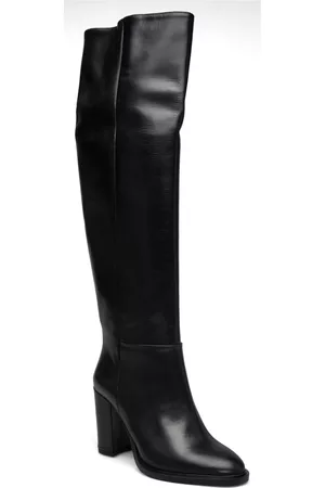 A Pair Long Classic Boot Korkeavartiset Saapikkaat Musta