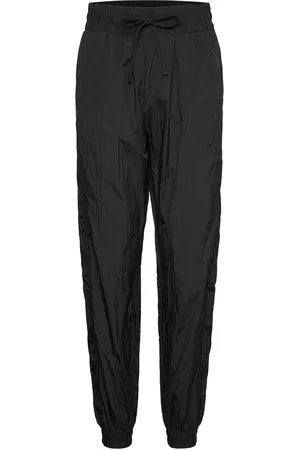 Moshi Moshi Mind Trail Pants Wr Bottoms Sweatpants Black