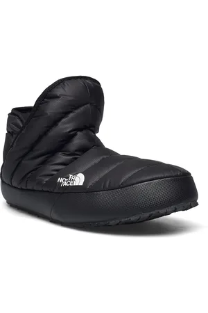 The North Face W Thermoball Traction Bootie Sport Sneakers Slip On Sneakers Black
