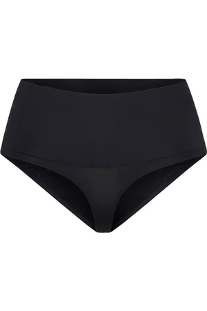 Chantelle Smooth Comfort Sculpting High-Waisted Thong Designers Shapewear Bottoms Black