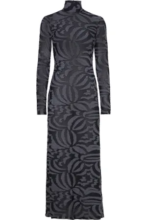 Résumé Tovars Dress Maksimekko Juhlamekko Grey