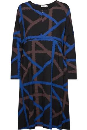 Masai Manabsa Polvipituinen Mekko Black