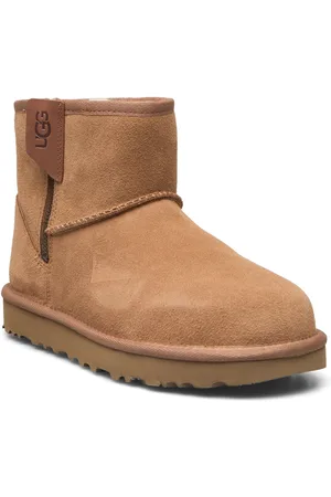 UGG W Classic Mini Bailey Zip Shoes Wintershoes Beige