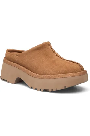 UGG W New Heights Clog Designers Clogs Brown