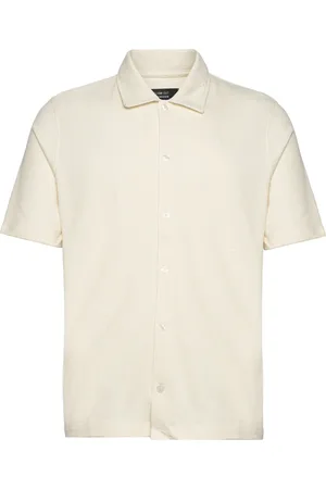 Clean Cut Calton Structured Shirt S/S Tops Polos Short-sleeved Cream
