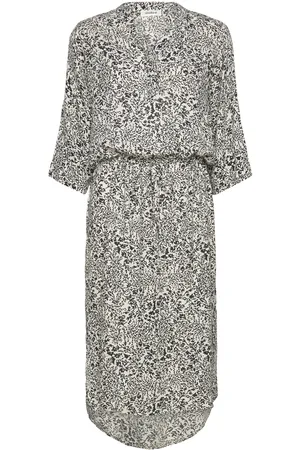 Soaked in Luxury Slzaya Dress Polvipituinen Mekko Black