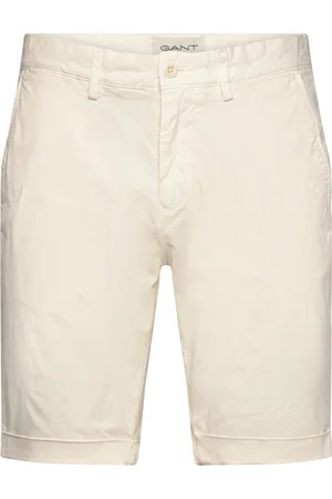 GANT Slim Sunfaded Shorts Bottoms Shorts Chinos Shorts Cream