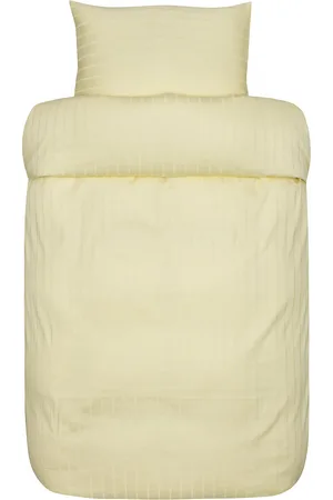 Høie of Scandinavia Milano Satin Bed Set Home Textiles Bedtextiles Bed Sets Yellow