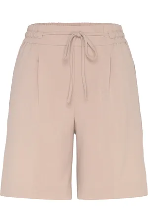 Freequent Shorts From Freequent In A Soft And Stretchy Material. The Shorts Have A Simple Bottoms Shorts Casual Shorts Beige