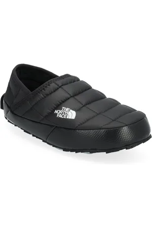 The North Face W Thermoball Traction Mule V Sport Sneakers Slip On Sneakers Black