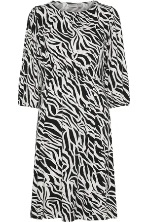 FRANSA Frflora Dr 2 Polvipituinen Mekko Black