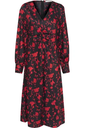 Gestuz Dilaragz P Dress Polvipituinen Mekko Red