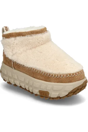 UGG Uventure Daze Ultra Mini Cozy Shoes Wintershoes Cream