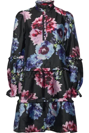 Crās Manjacras Dress Lyhyt Mekko Black