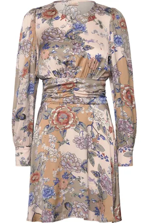 by Ti Mo Satin Mini Dress Lyhyt Mekko Beige