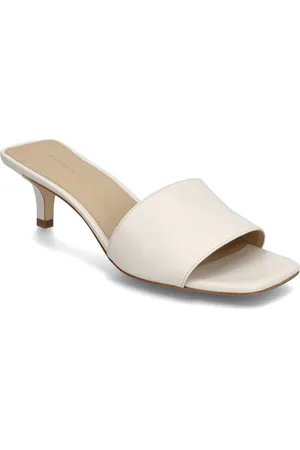 Michael Kors Merriam Kitten Sandal Korolliset Sandaalit Cream
