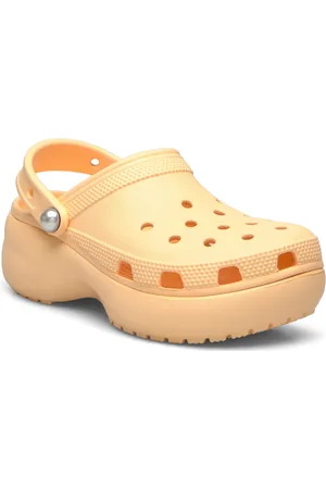 Crocs Classic Platform Pearl Clog Shoes Clogs Yellow
