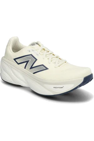 New Balance Freshfoam More V5 Sport Sport Shoes Sport Running Shoes Cream