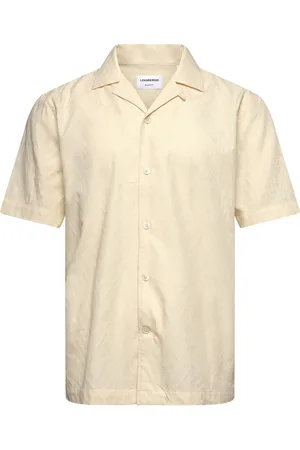 Lindbergh Textured Viscose Shirt S/S Tops Shirts Short-sleeved Shirts Cream