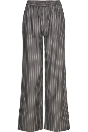 Levete Room Lr-Kaya Bottoms Trousers Wide Leg Black