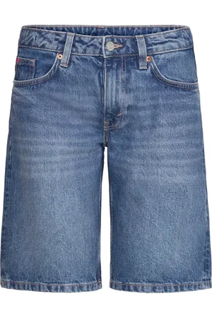Monki Imoo Low-Rise Wide Leg Denim Shorts Bottoms Shorts Denim Shorts Blue