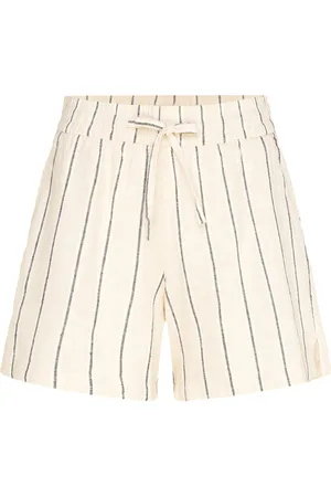 Ichi Ihlinno Sho Bottoms Shorts Casual Shorts Cream