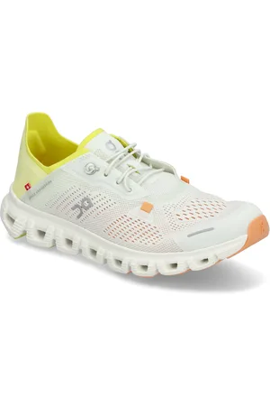 On Running Cloud 6 Coast Sport Sport Shoes Sport Training Shoes White