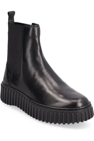 Clarks Torhill Maple D Shoes Chelsea Boots Black