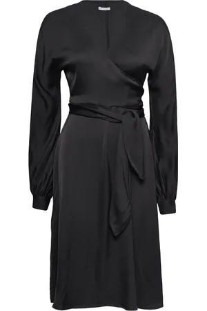 2nd Day 2Nd Serene - Fluid Satin Polvipituinen Mekko Black